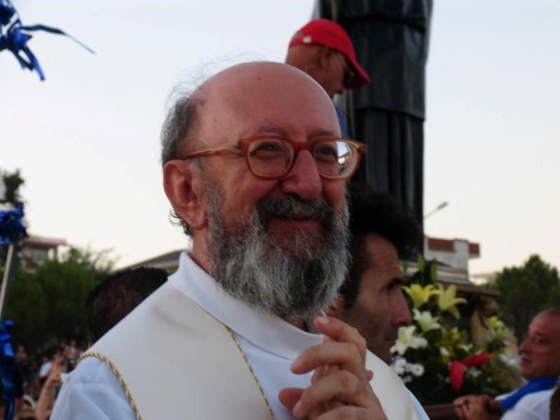 Bovalino piange Padre Giuseppe